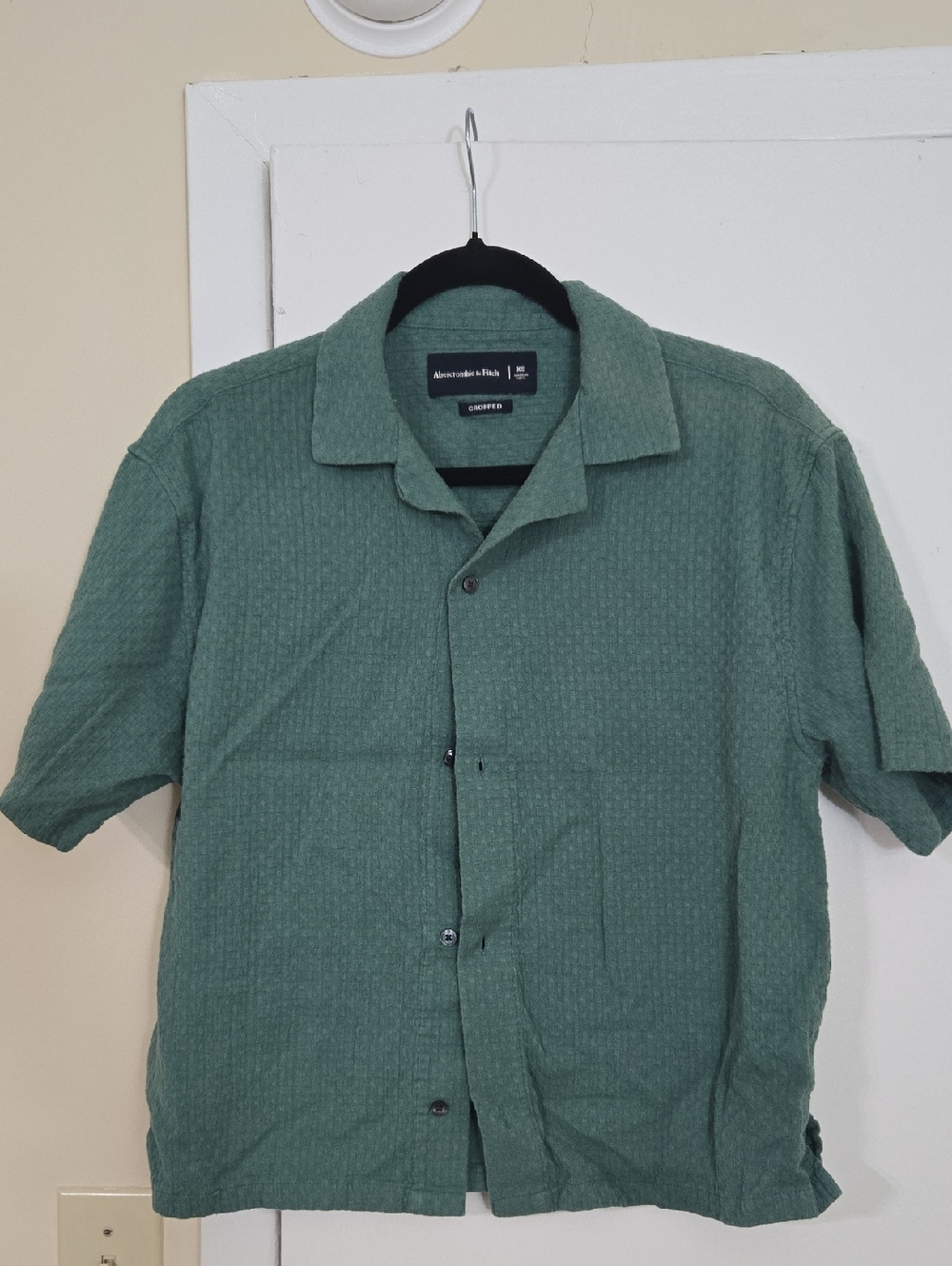 Abercrombie & Fitch Cropped Short-Sleeve Textured Button-Down in Teal Green